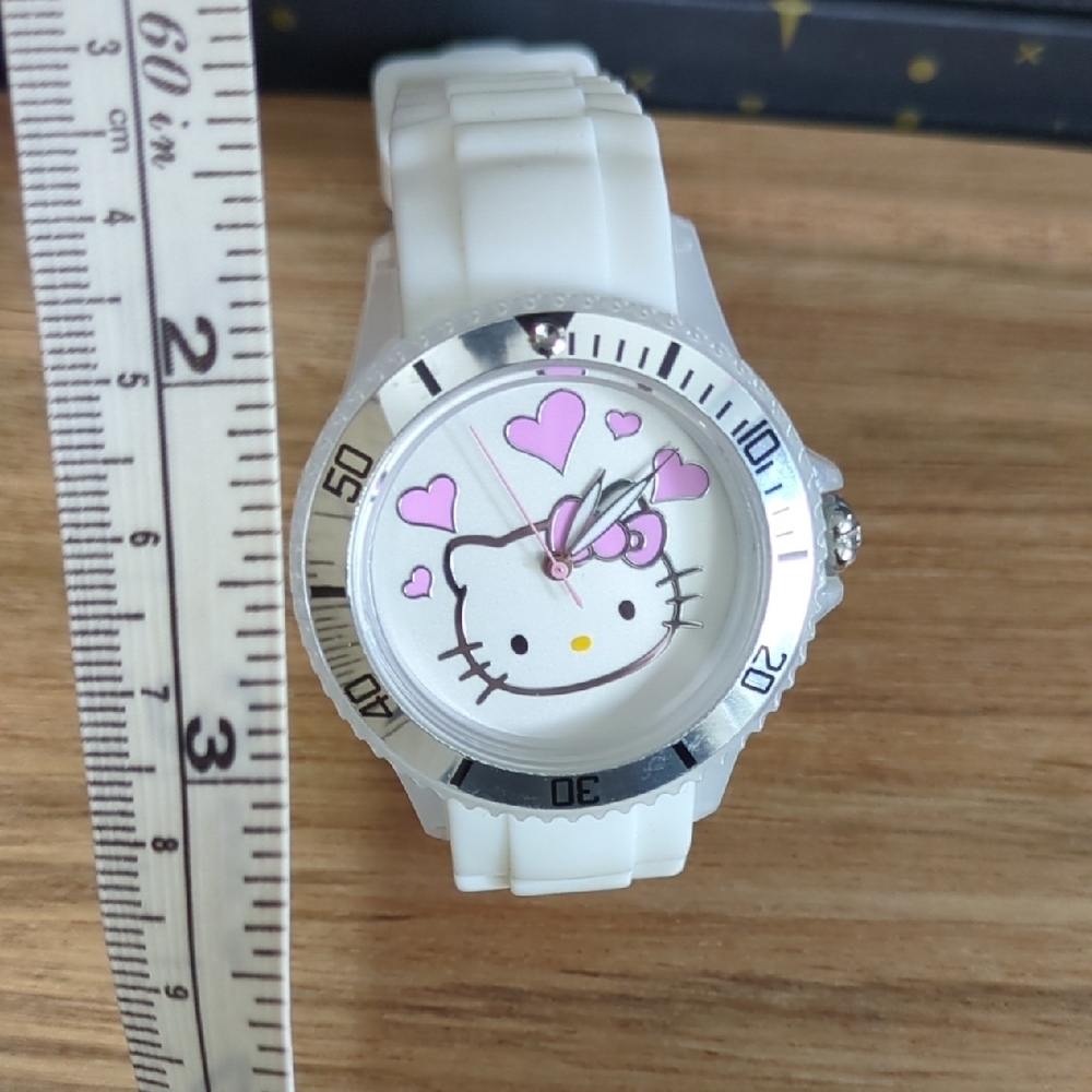 Hello Kitty White Watch with Pink Hearts